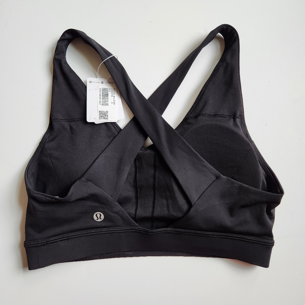 NWT Lululemon Envital Black Sports Bra D/DD Size 6